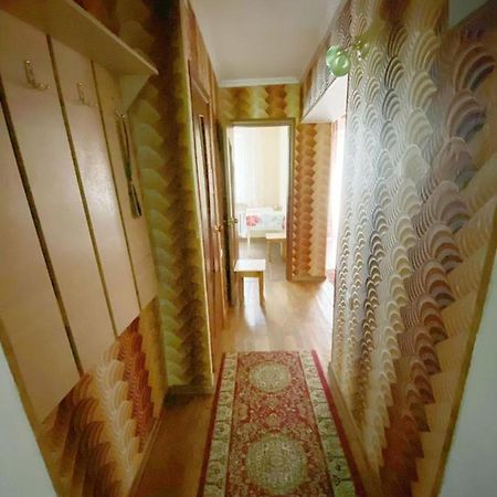 Квартира Напротив Аэропорта Apartment Turksib Exterior foto