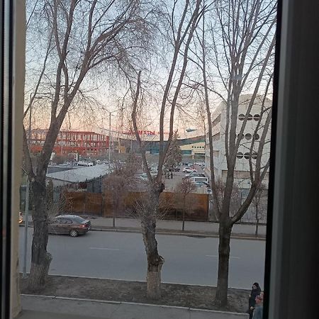 Квартира Напротив Аэропорта Apartment Turksib Exterior foto